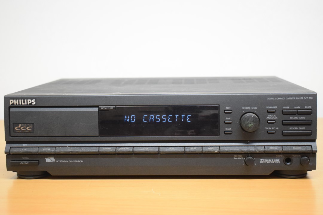 Philips DCC 300 DCC Cassette Deck  			